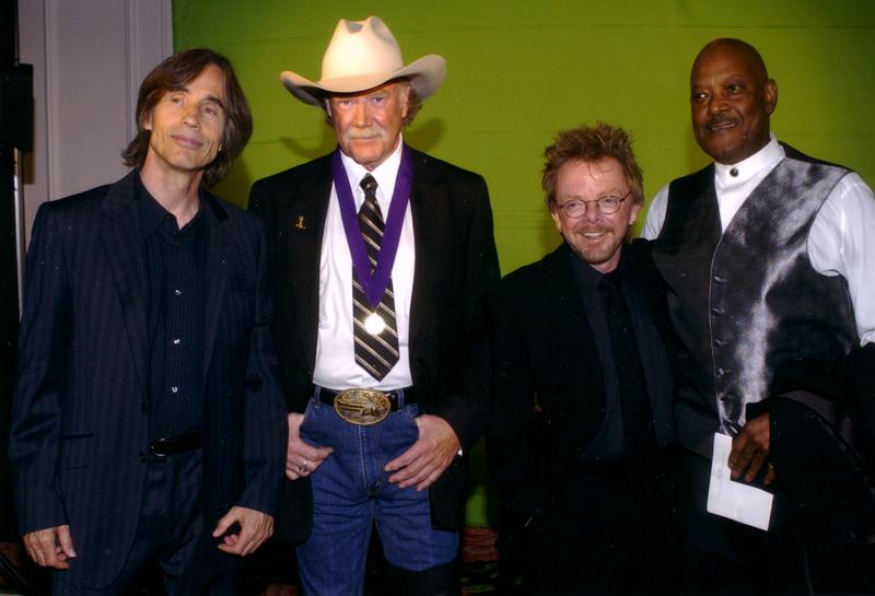 5.jpg - L to R: Jackson Browne, Mentor Williams, Paul Williams and Dobie at the ASCAP Awards 2003